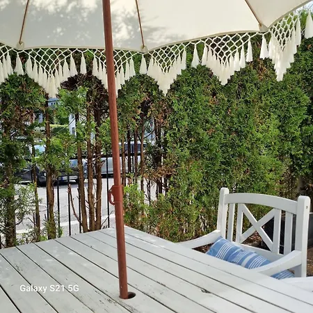 Stylish With Garden Lägenhet